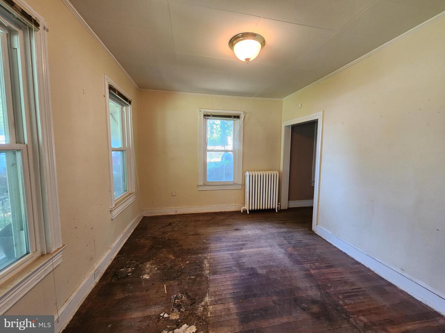 4506 Brooks St Ne Property Photo 7
