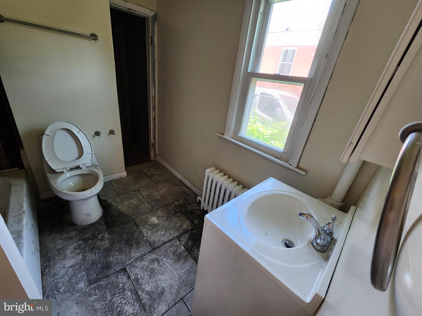 4506 Brooks St Ne Property Photo 37