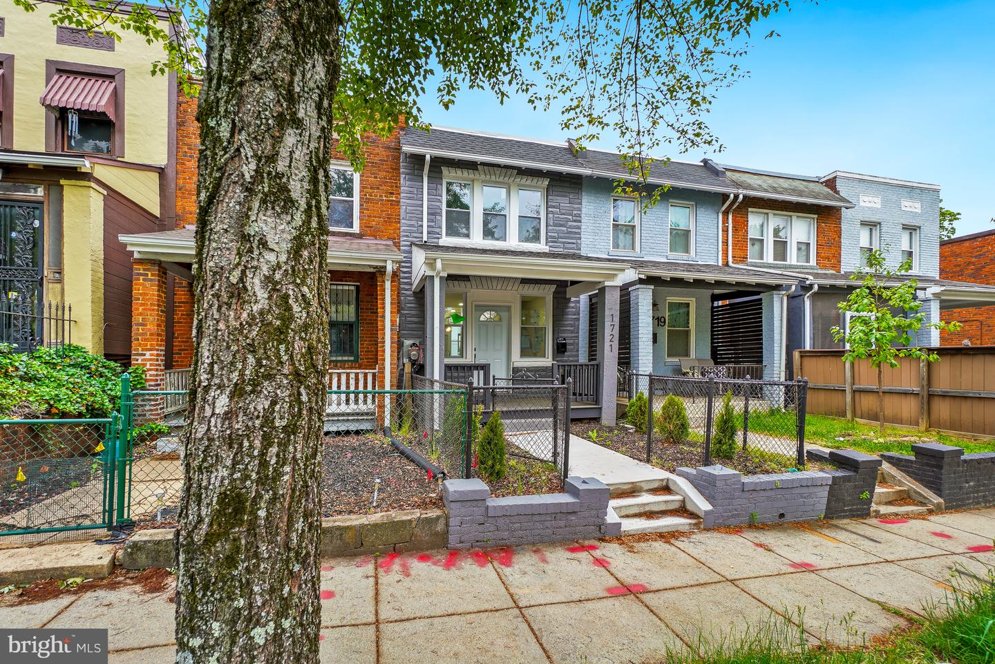 1721 L St Ne Property Photo 2