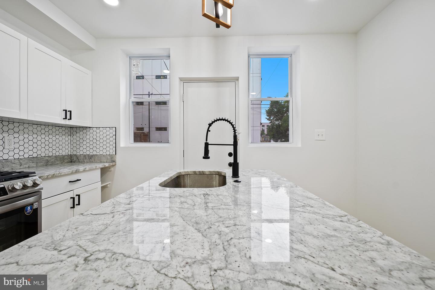 1721 L St Ne Property Photo 10