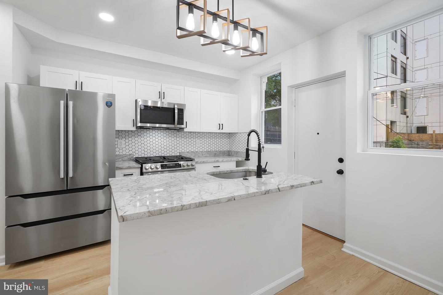 1721 L St Ne Property Photo 11
