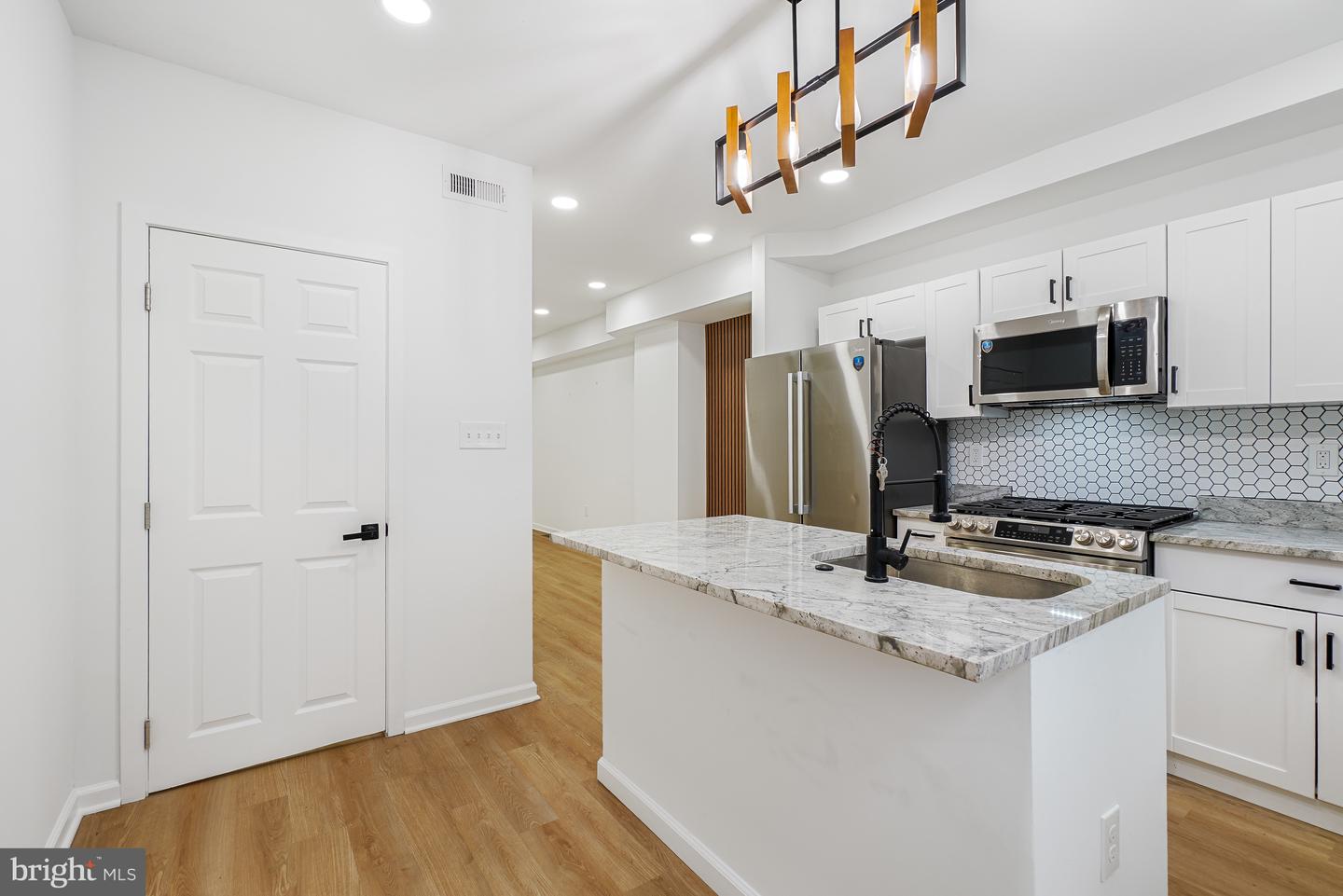 1721 L St Ne Property Photo 12