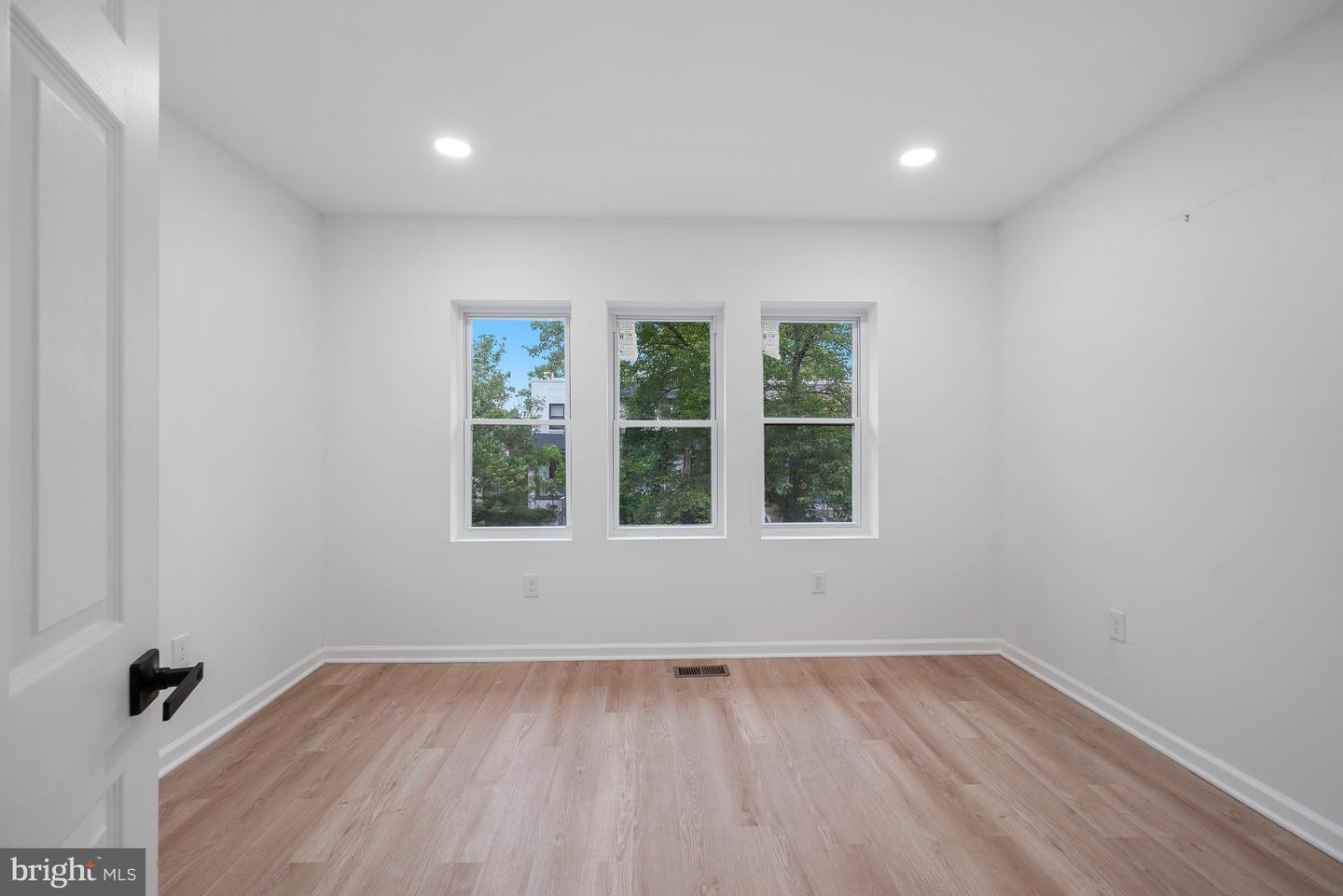 1721 L St Ne Property Photo 18