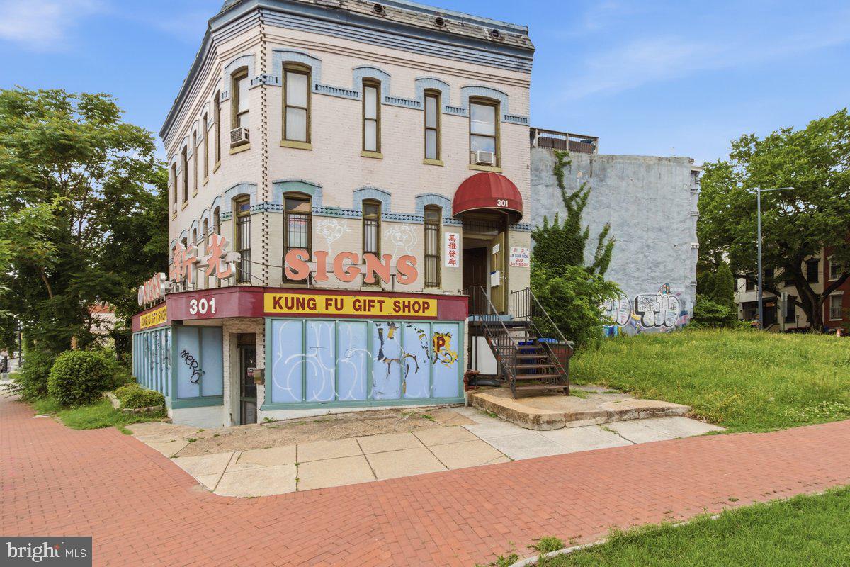 301 New York Ave Nw Property Photo 1