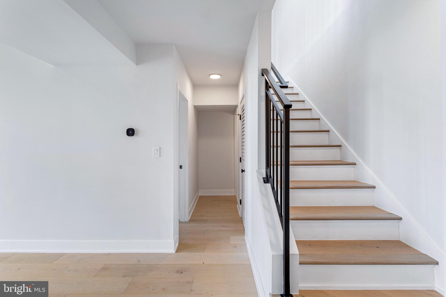 845 19th St Ne #ph-12 Property Photo 18