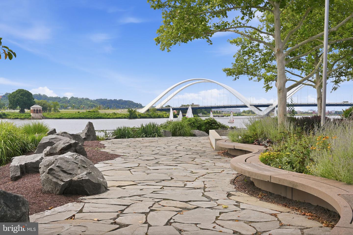 1344 Half St Sw Property Photo 34