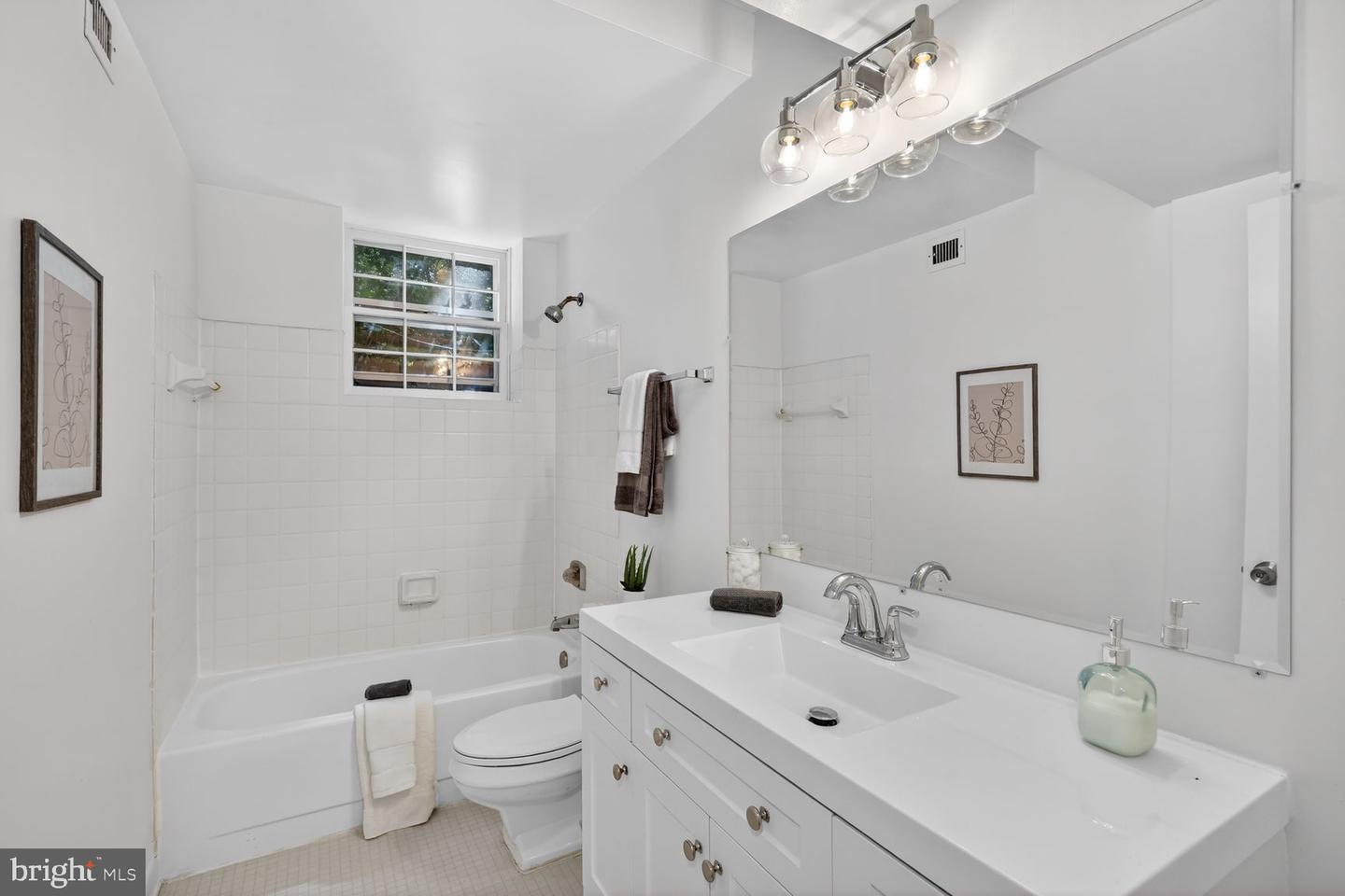 3621 39th St Nw #b320 Property Photo 20