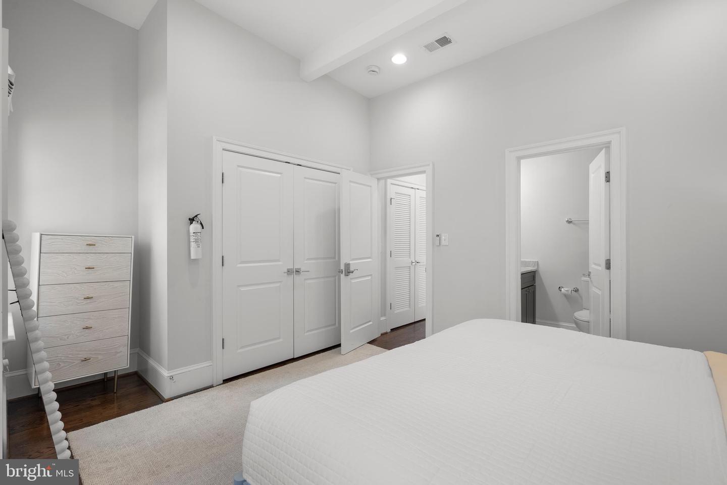 3322 Prospect St Nw Property Photo 16