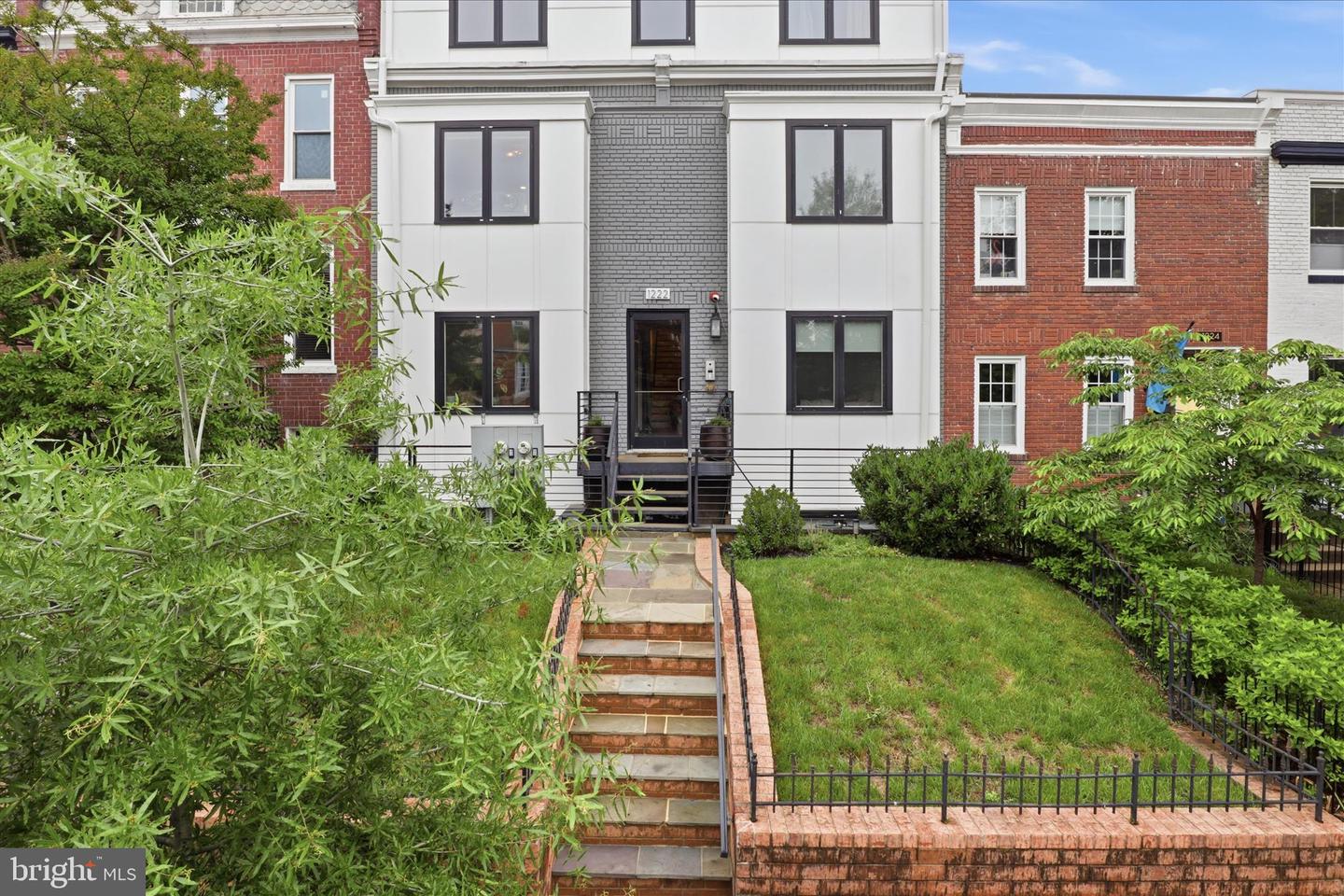 1222 Neal St Ne #3 Property Photo 2