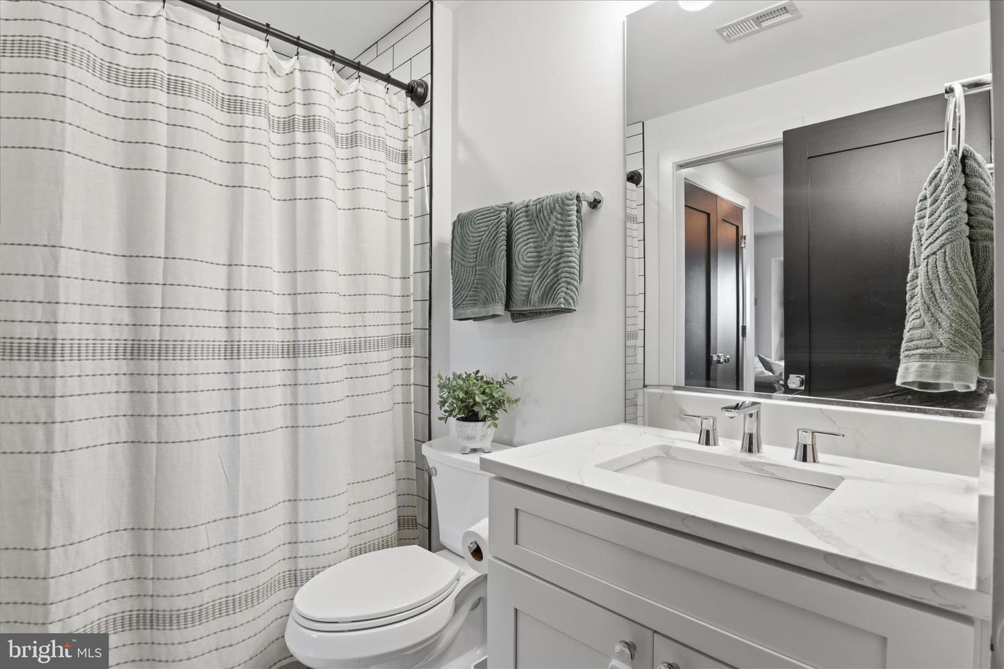 1222 Neal St Ne #3 Property Photo 27