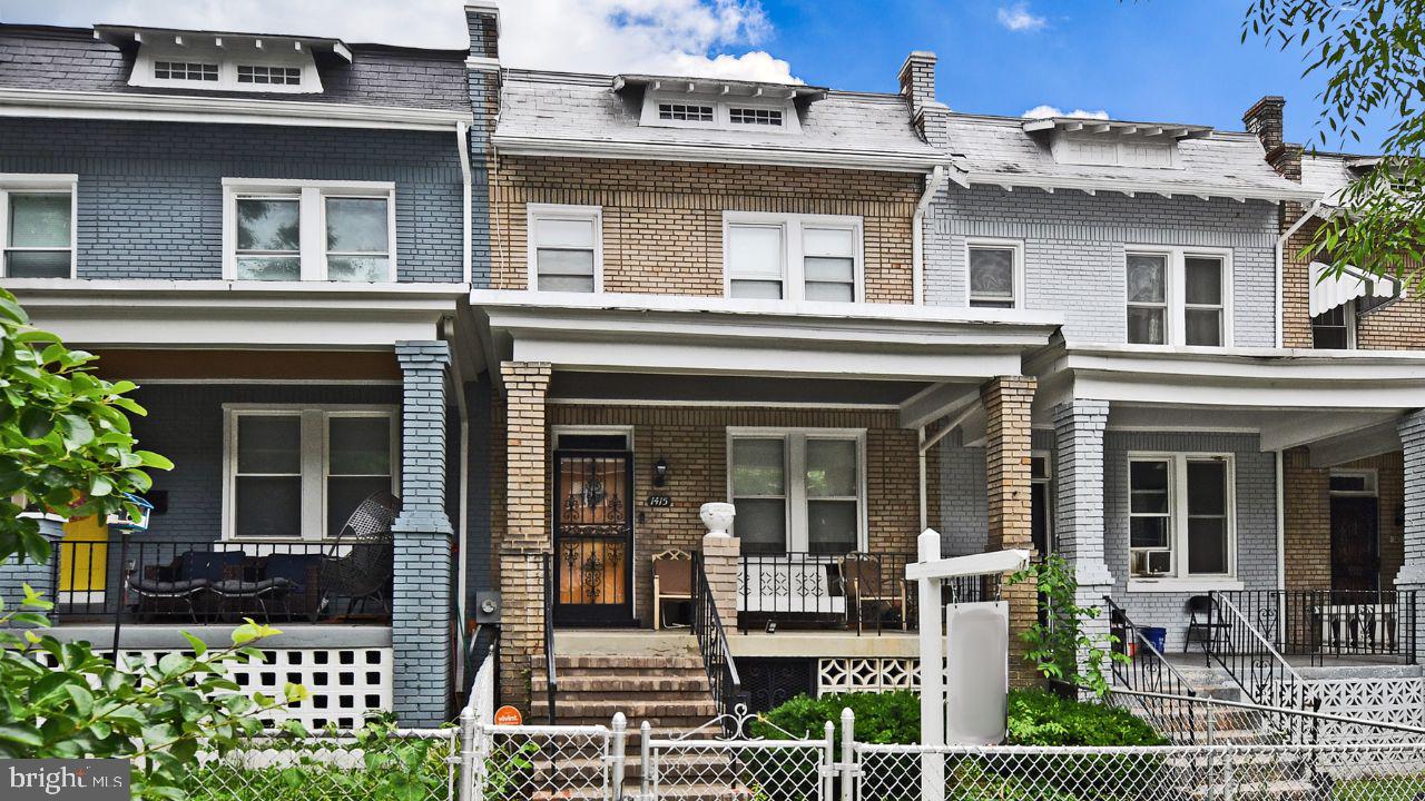 1415 Orren St Ne Property Photo 2