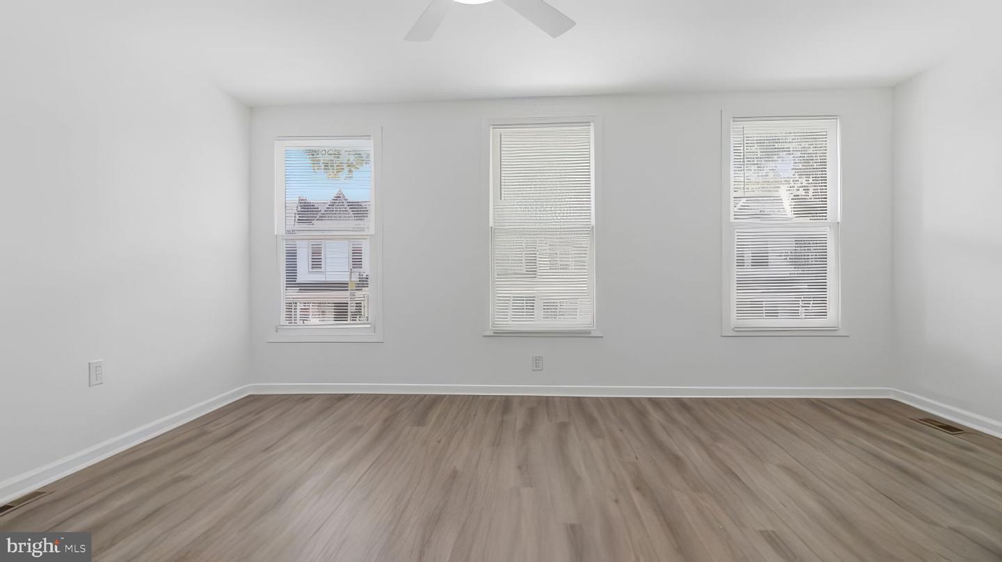 1028 Kenyon St Nw Property Photo 15