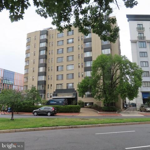 1 SCOTT CIR NW #419 Property Photo 1