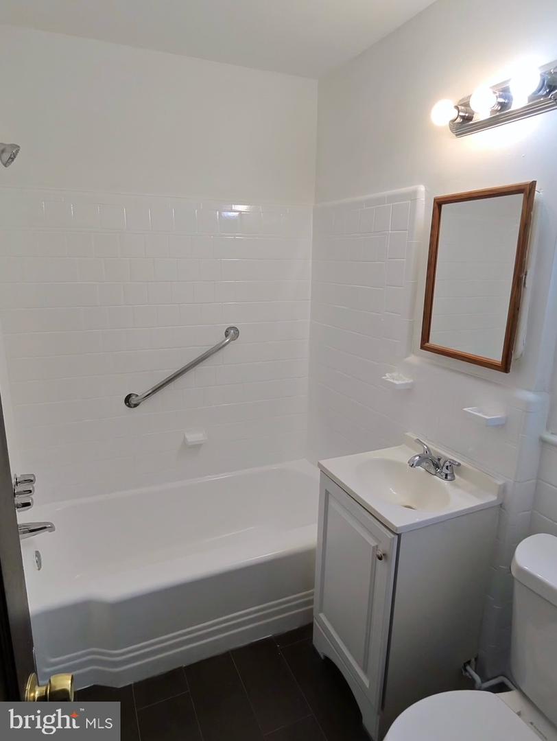 356 Raleigh St Se Property Photo 9
