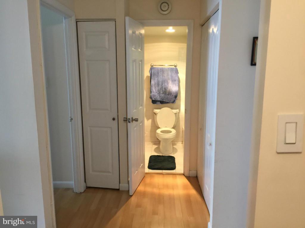 1301 20th St Nw #207 Property Photo 17