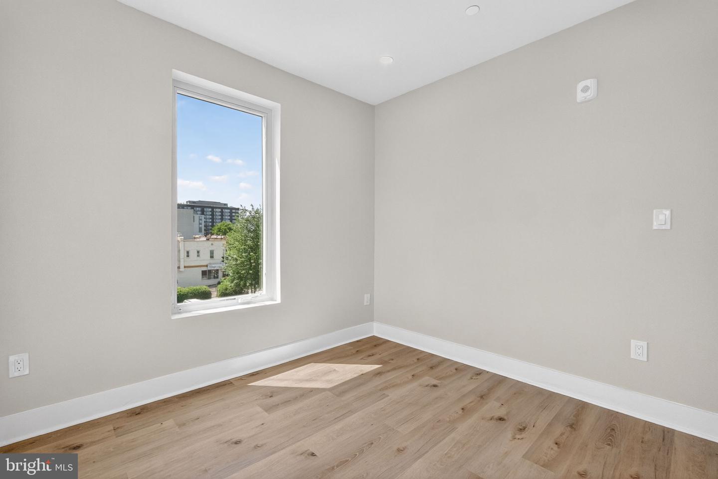 1915 Benning Rd Ne #(various Units) Property Photo 14