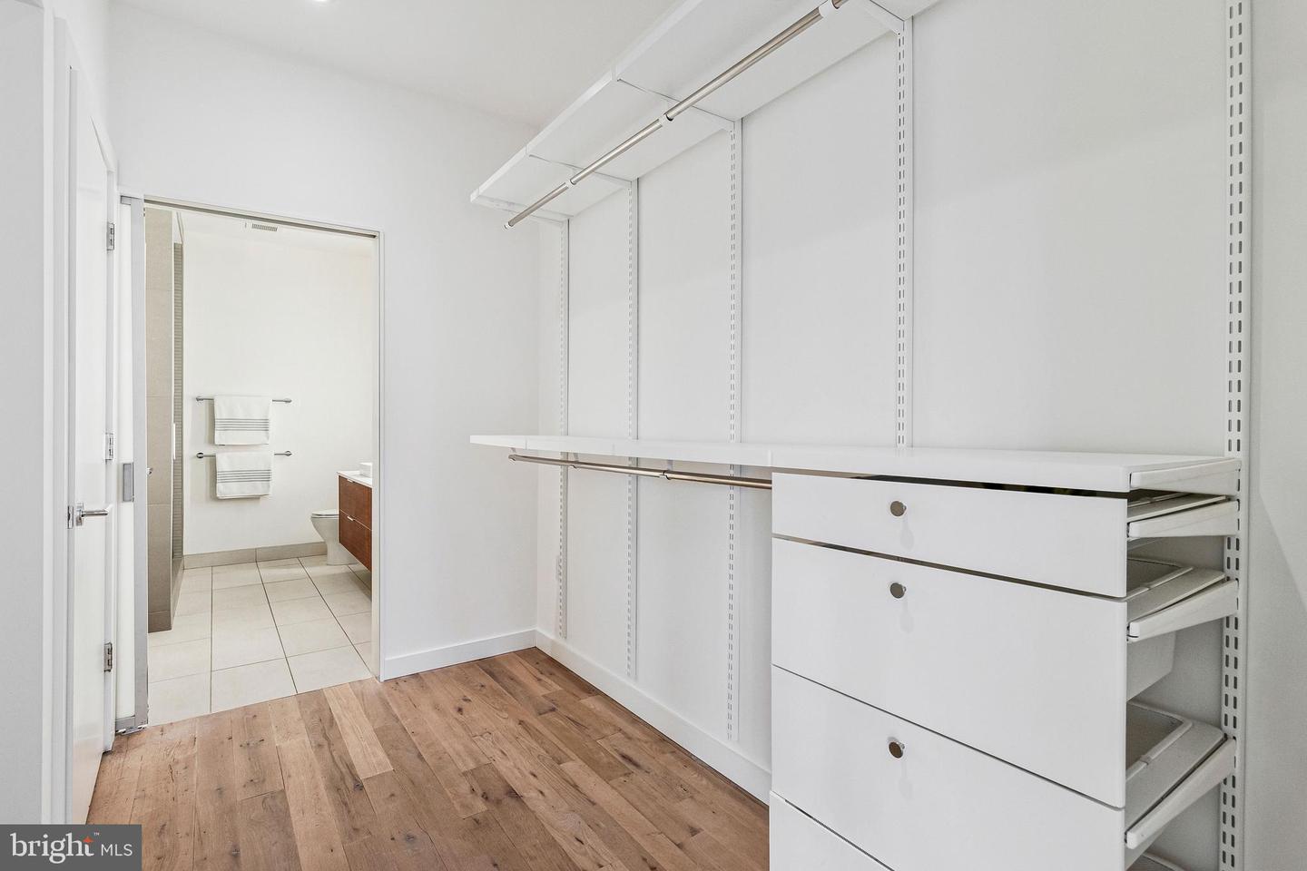 1932 9th St Nw #r401 Property Photo 9