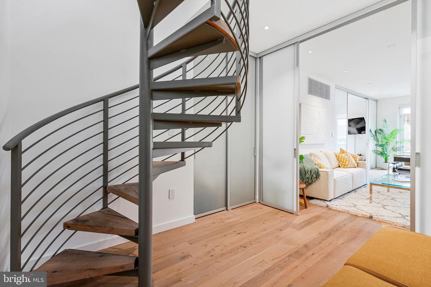 1932 9th St Nw #r401 Property Photo 13
