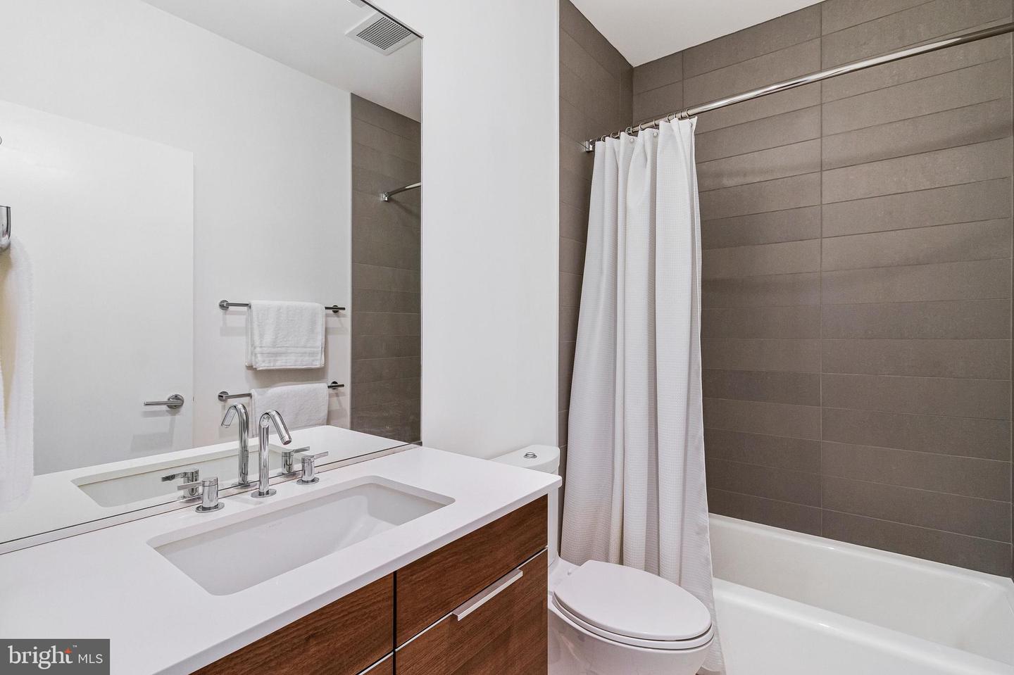 1932 9th St Nw #r401 Property Photo 16