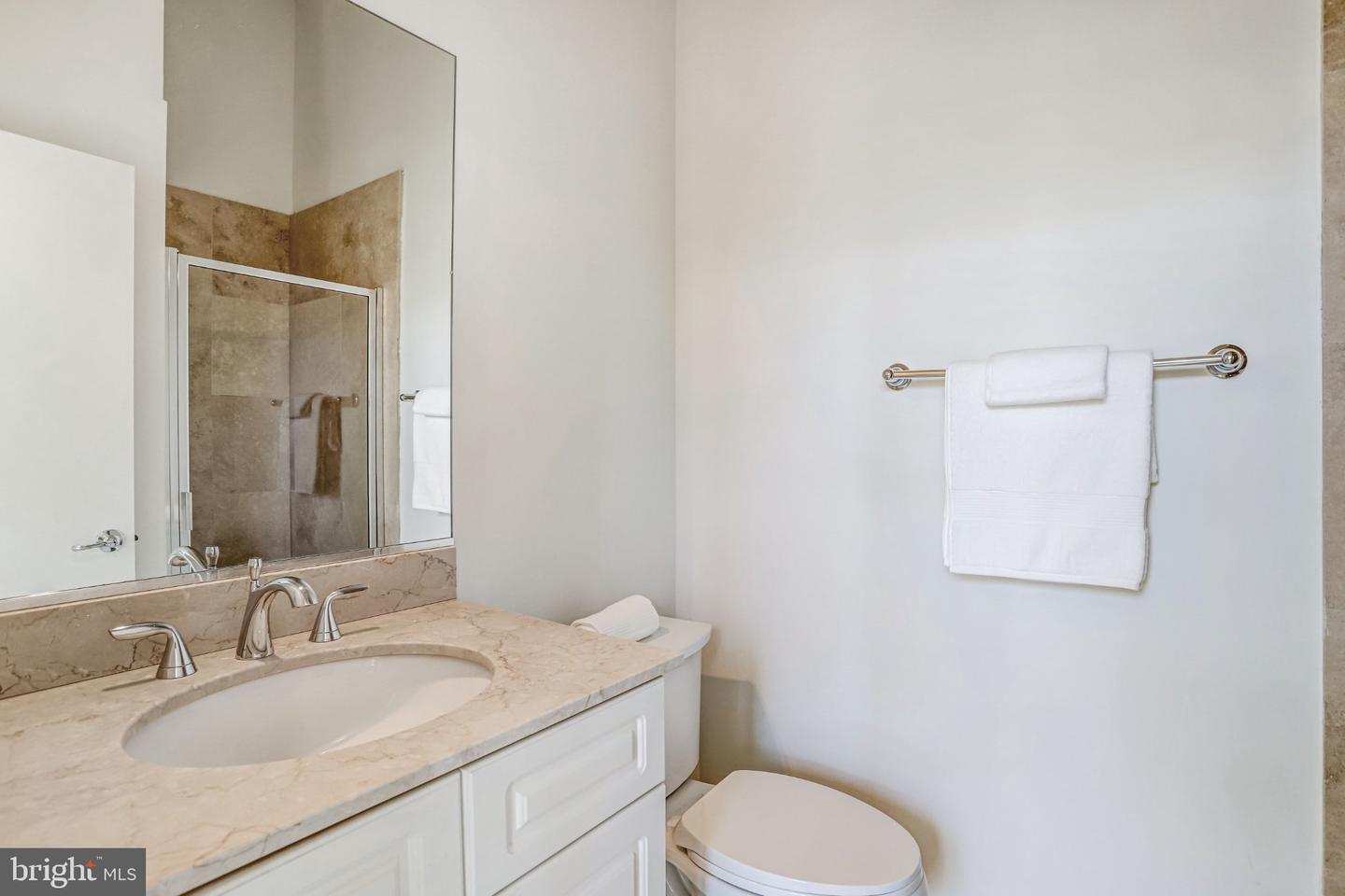 2380 Champlain St Nw #306 Property Photo 17