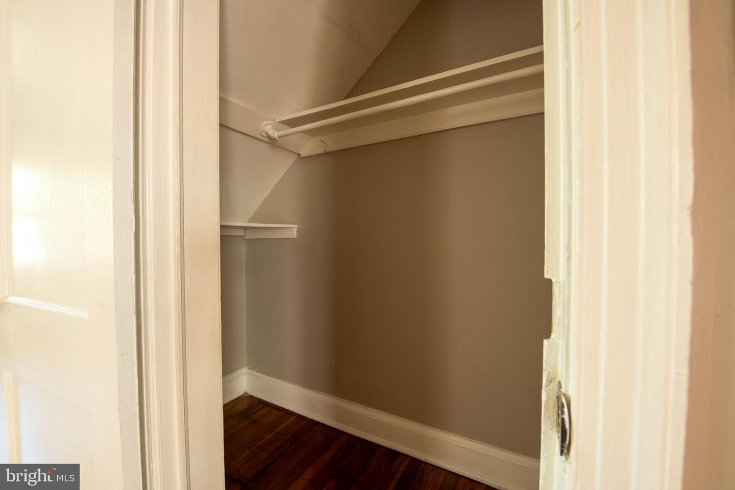 2241 40th Pl Nw Property Photo 16