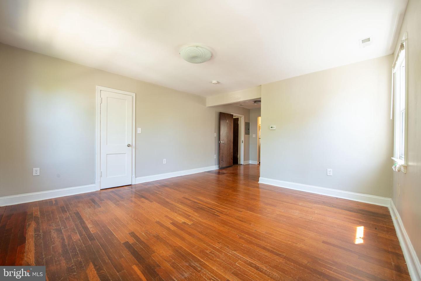 2241 40th Pl Nw Property Photo 43