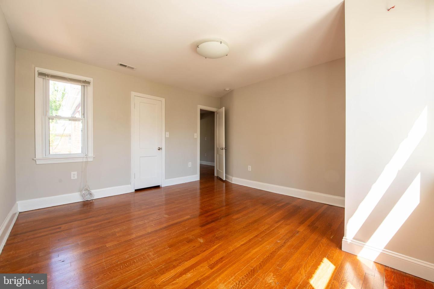 2241 40th Pl Nw Property Photo 61