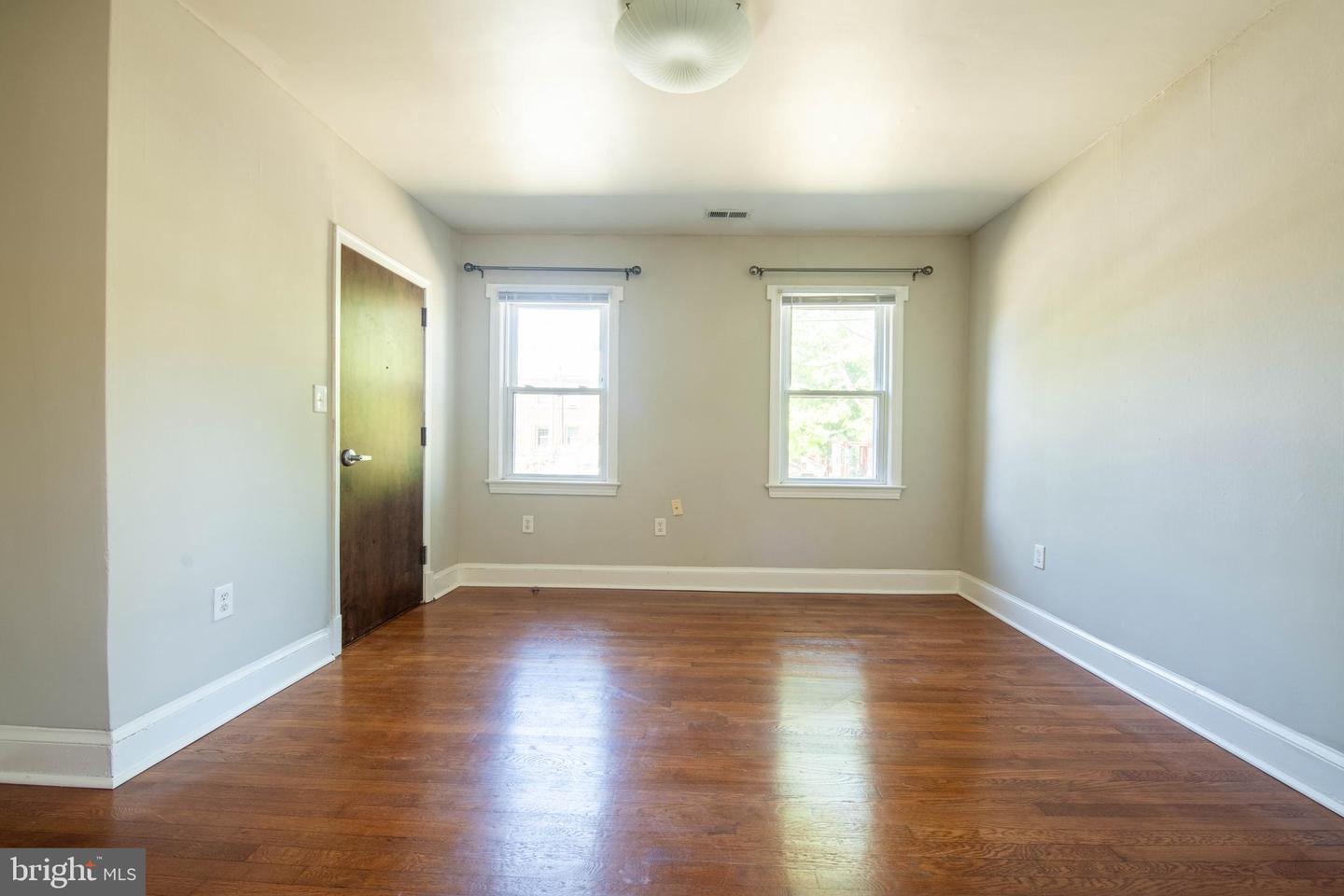 2241 40th Pl Nw Property Photo 68