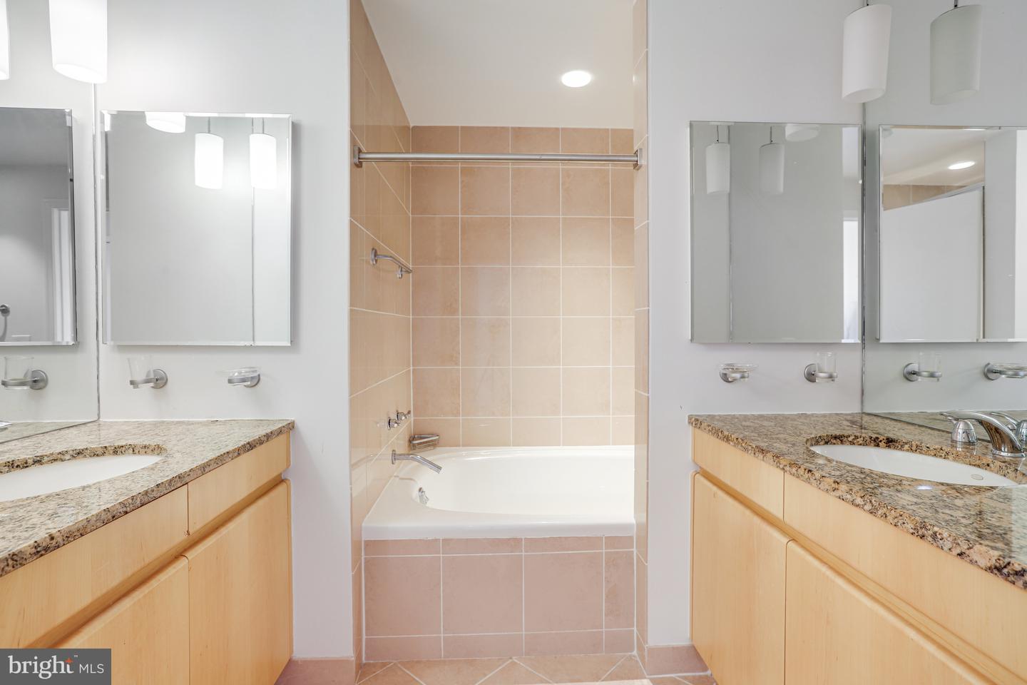 675 E St Nw #900 Property Photo 12