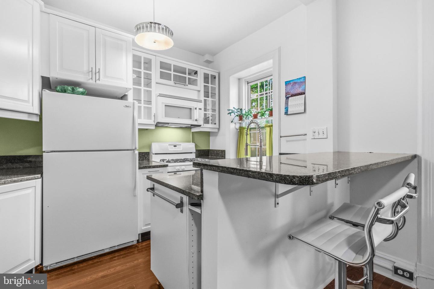 1526 17th St Nw #109 Property Photo 5