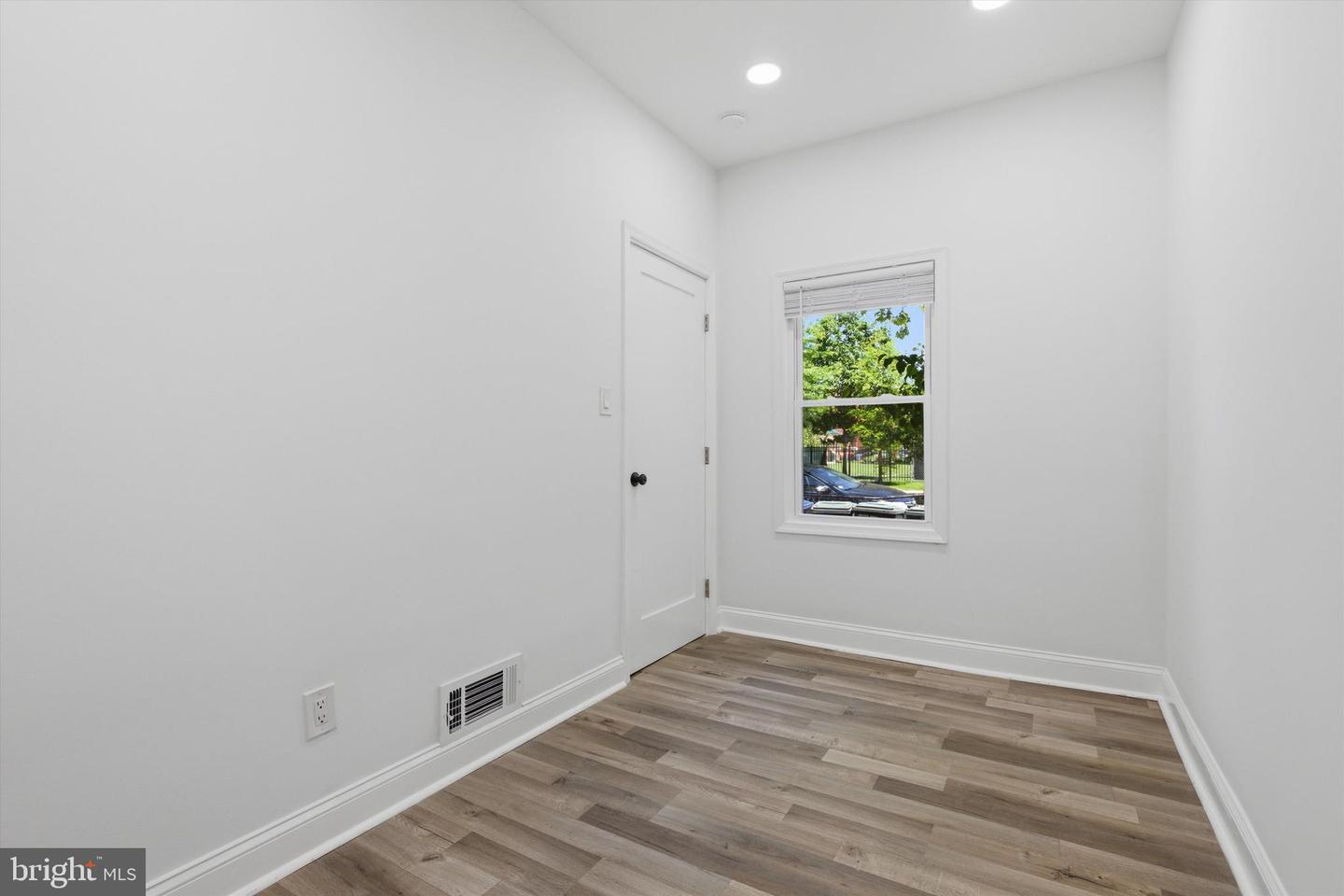 1508 10th St Nw Property Photo 7