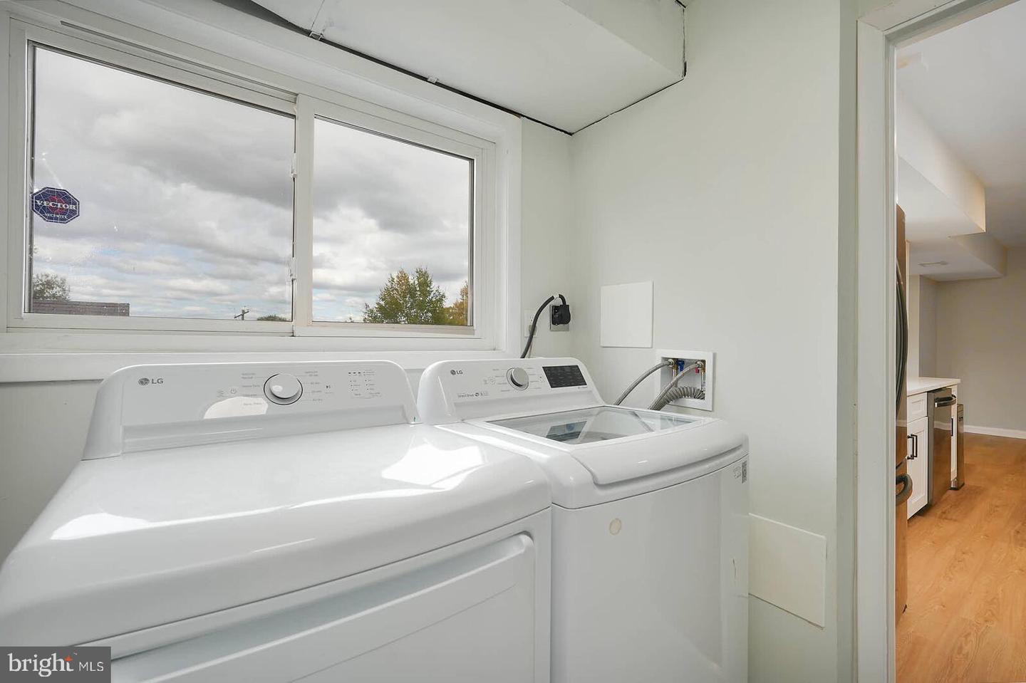 2425 Skyland Pl Se Property Photo 19
