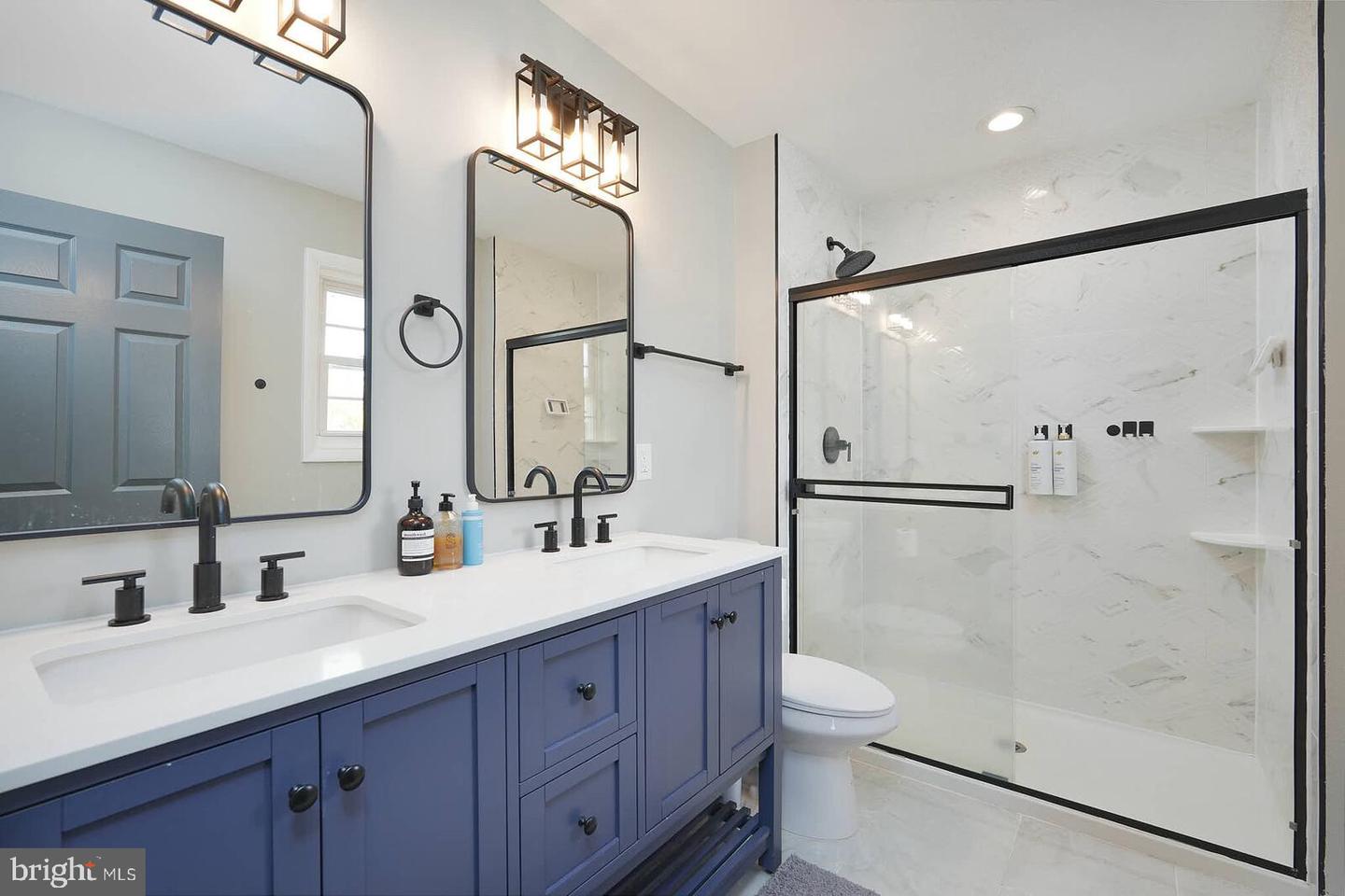 2425 Skyland Pl Se Property Photo 25