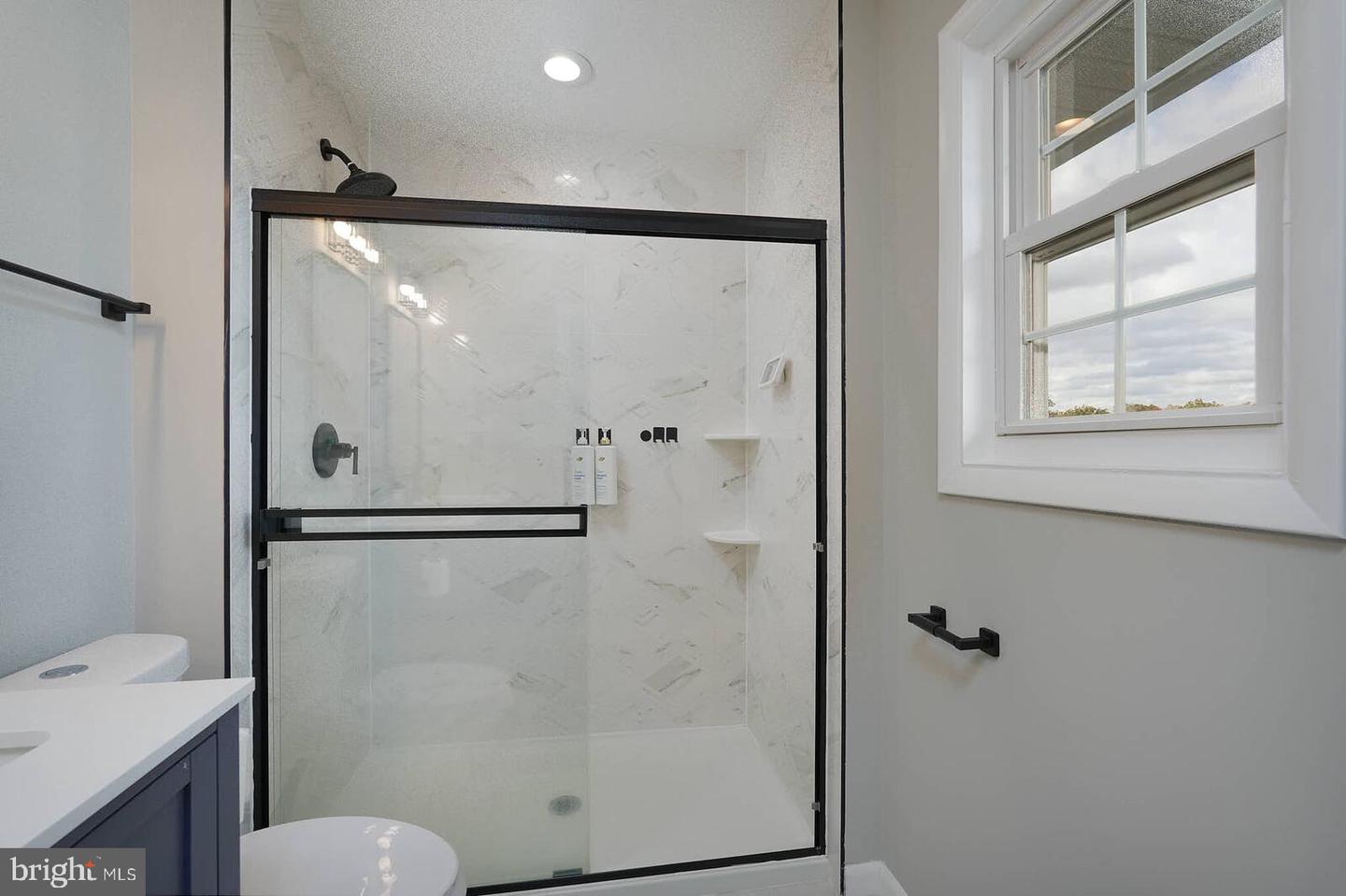2425 Skyland Pl Se Property Photo 26