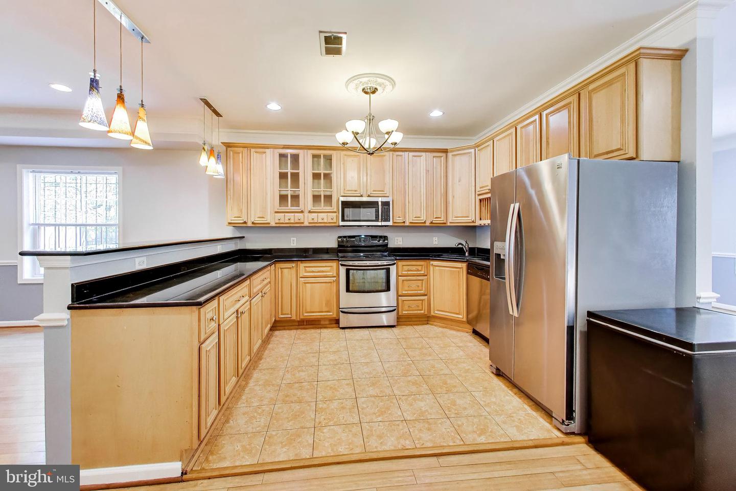 5713 Eads St Ne Property Photo 6