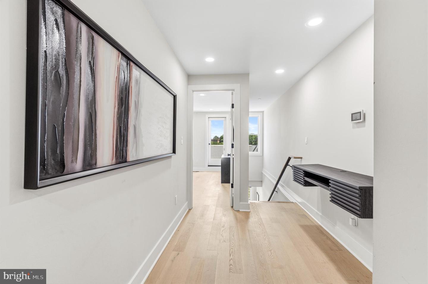 615 Irving St Nw #2 Property Photo 19