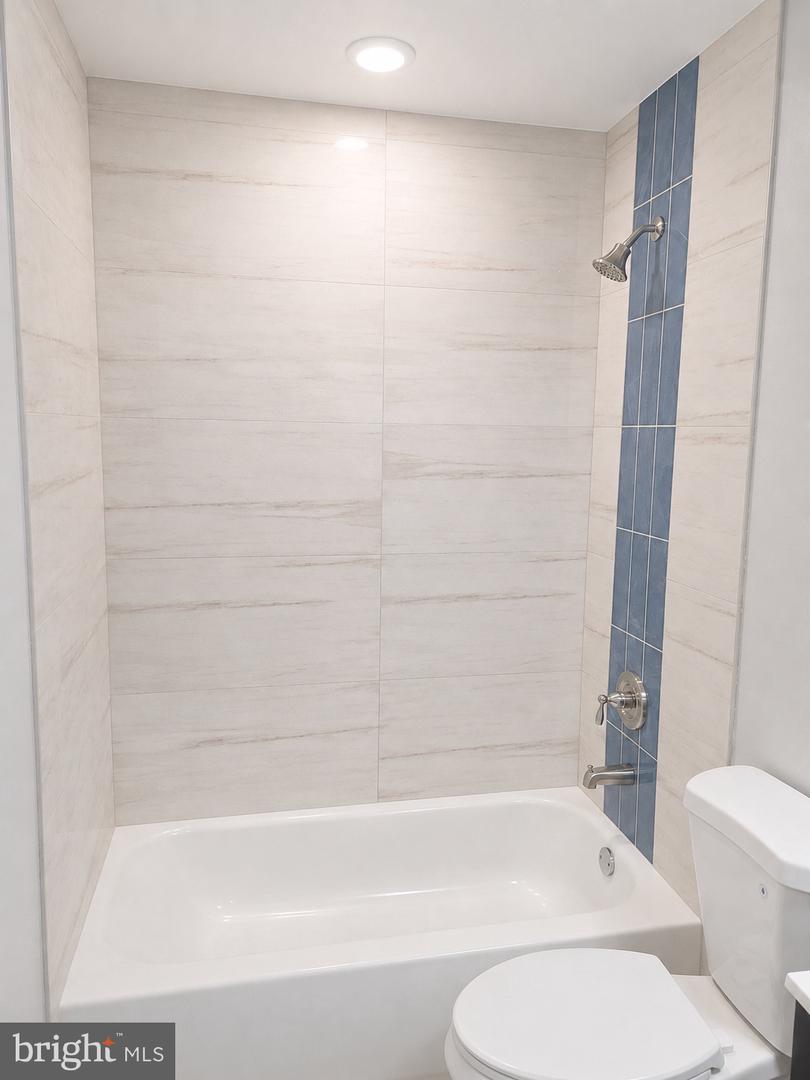 806 Hr Dr Se Property Photo 7