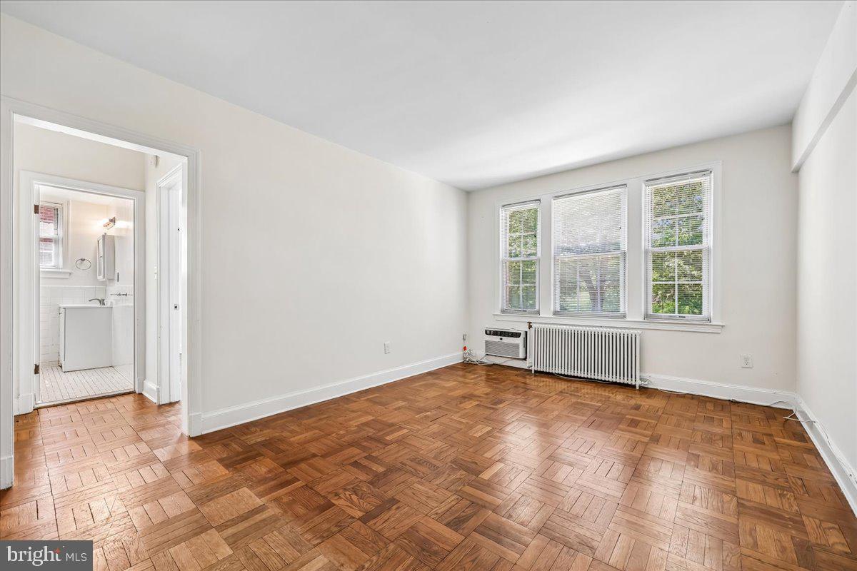 4481 Macarthur Blvd Nw #204 Property Photo 20