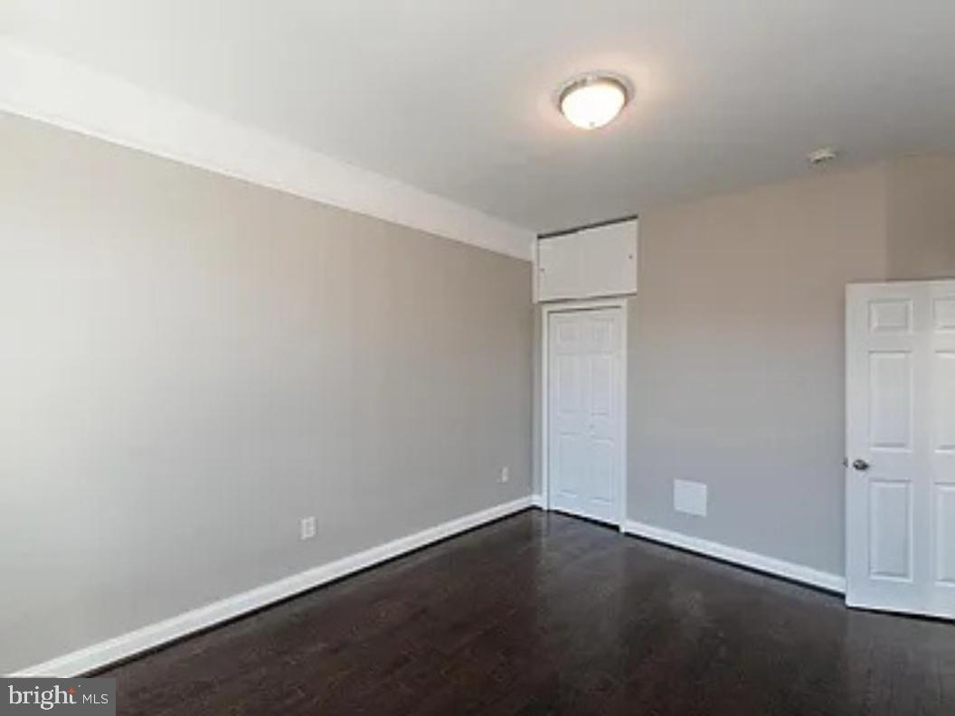 465 Luray Pl Nw Property Photo 3