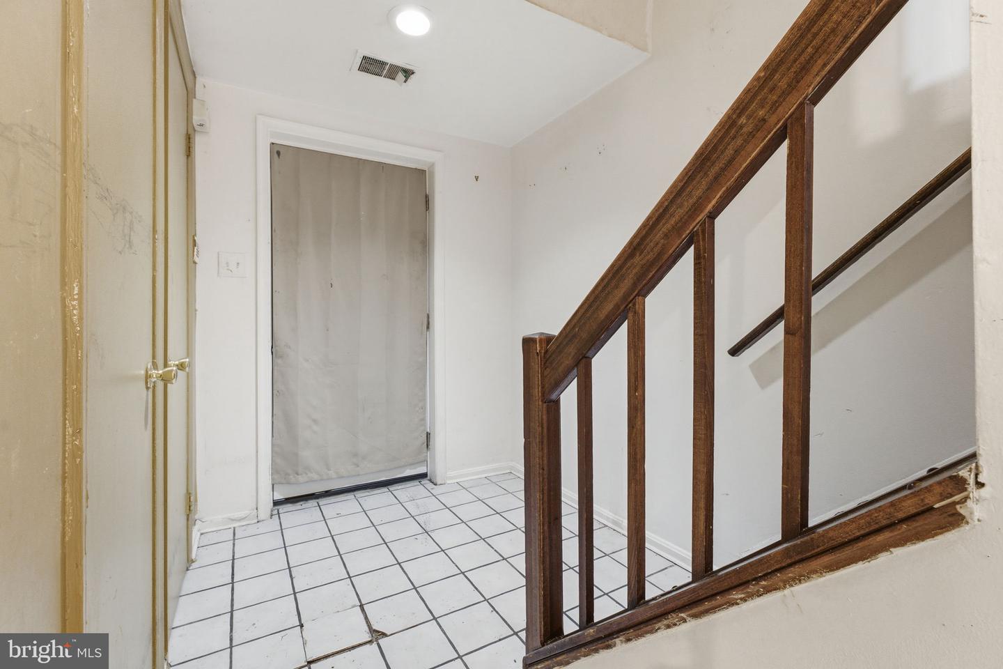 3301 19th St Nw #a1 Property Photo 5