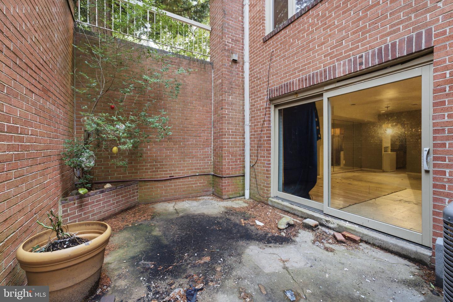3301 19th St Nw #a1 Property Photo 16
