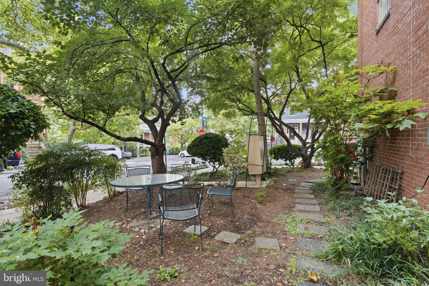 3301 19th St Nw #a1 Property Photo 28