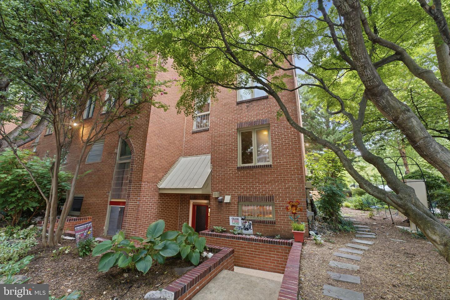 3301 19th St Nw #a1 Property Photo 32