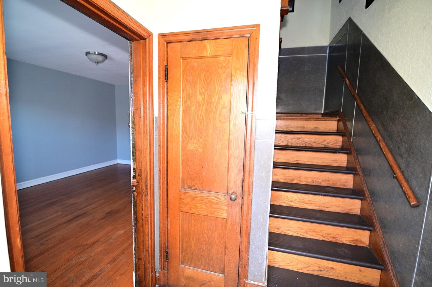 713 Hamlin St Ne #1 Property Photo 11