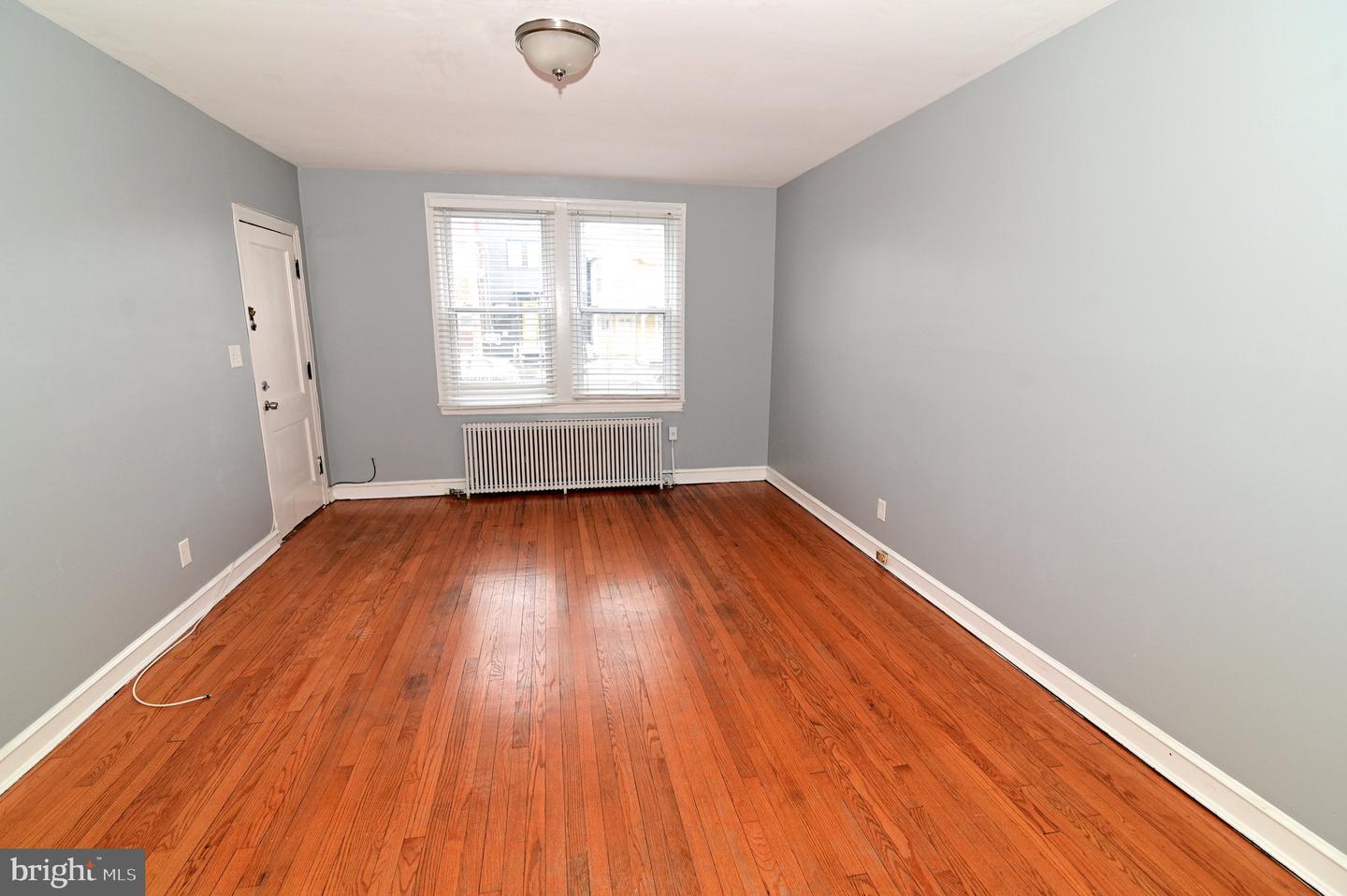 713 Hamlin St Ne #1 Property Photo 13