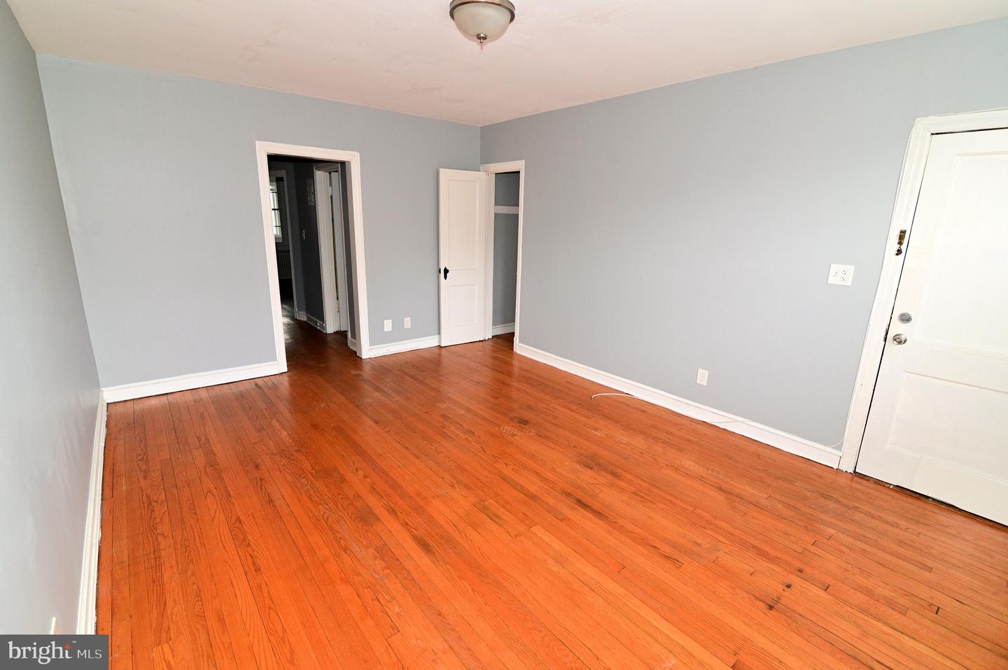 713 Hamlin St Ne #1 Property Photo 14
