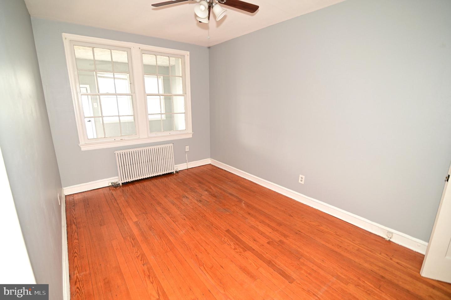 713 Hamlin St Ne #1 Property Photo 20