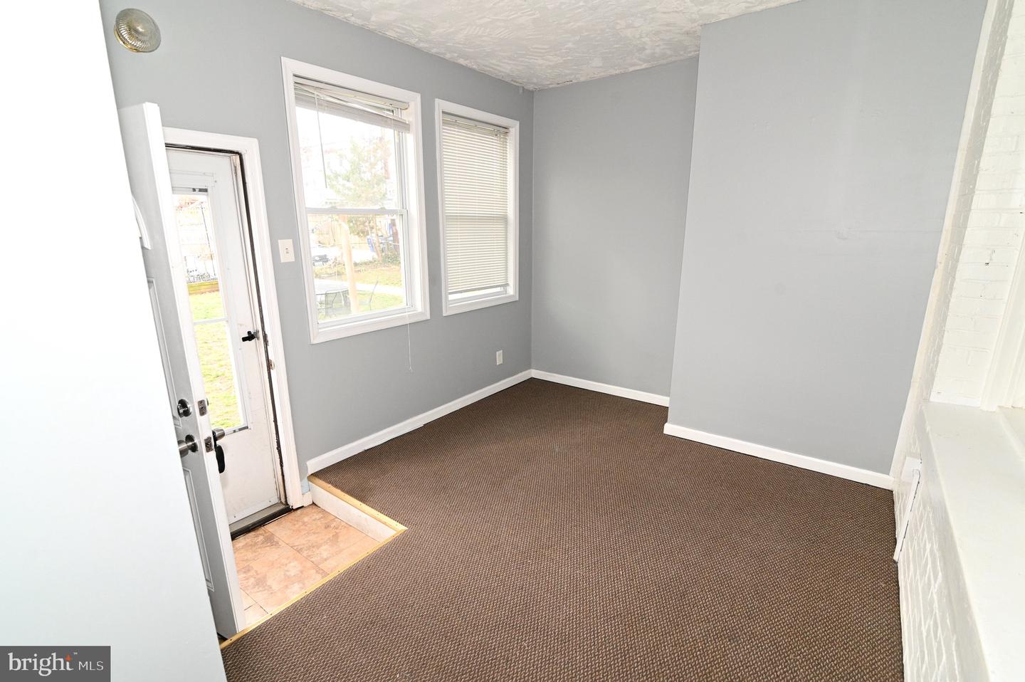 713 Hamlin St Ne #1 Property Photo 23