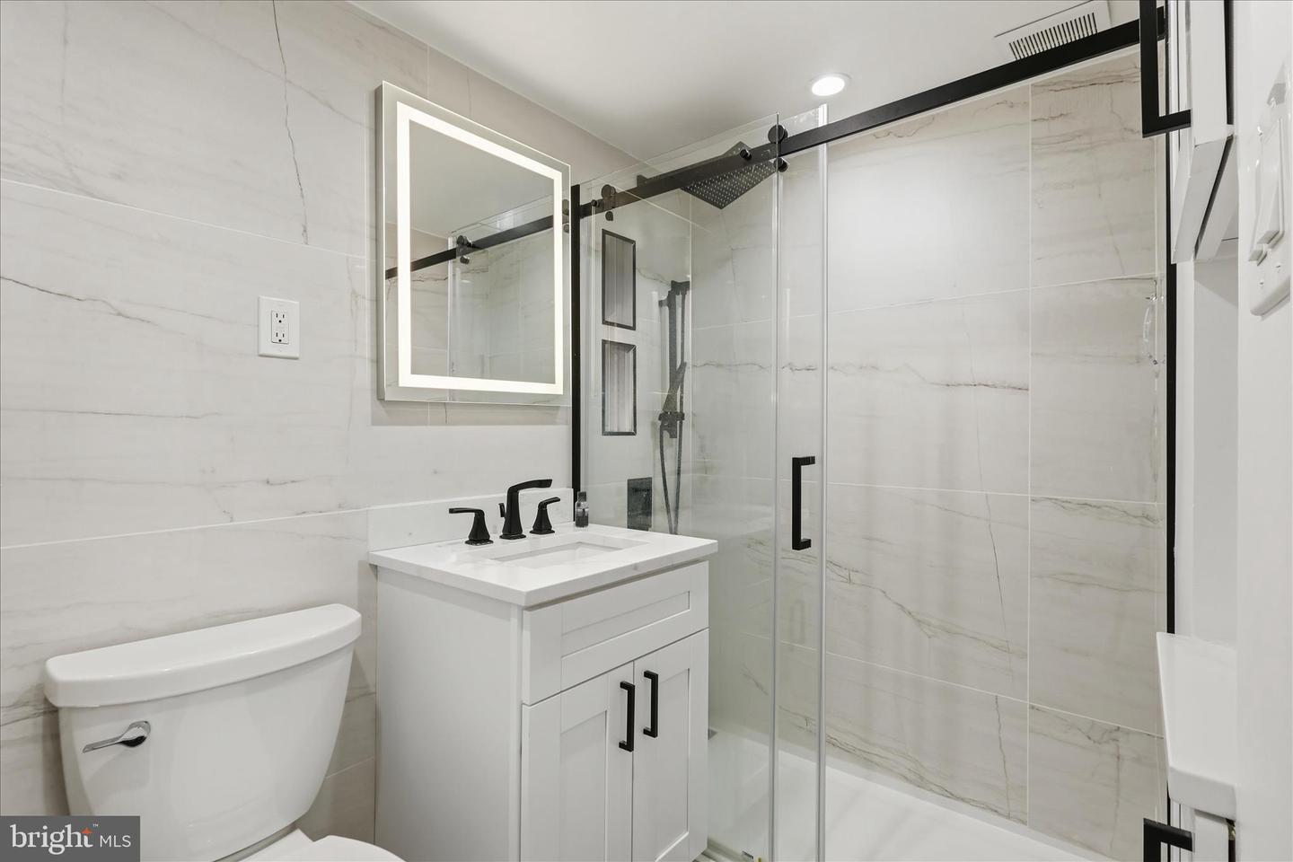 730 24th St Nw #309 Property Photo 11