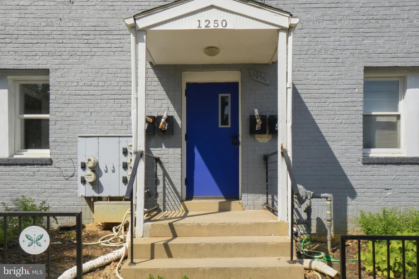 1250 Queen St Ne #1 Property Photo 18